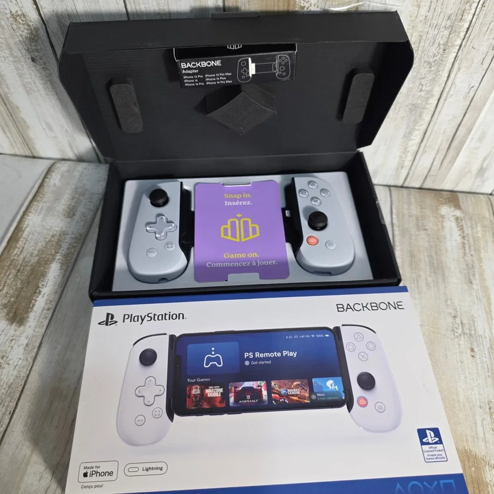 Backbone One PlayStation Edition iPhone Mobile Gaming Controller White BB-02-W-S